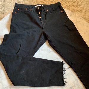 Levi wedgie black jeans with frayed hem